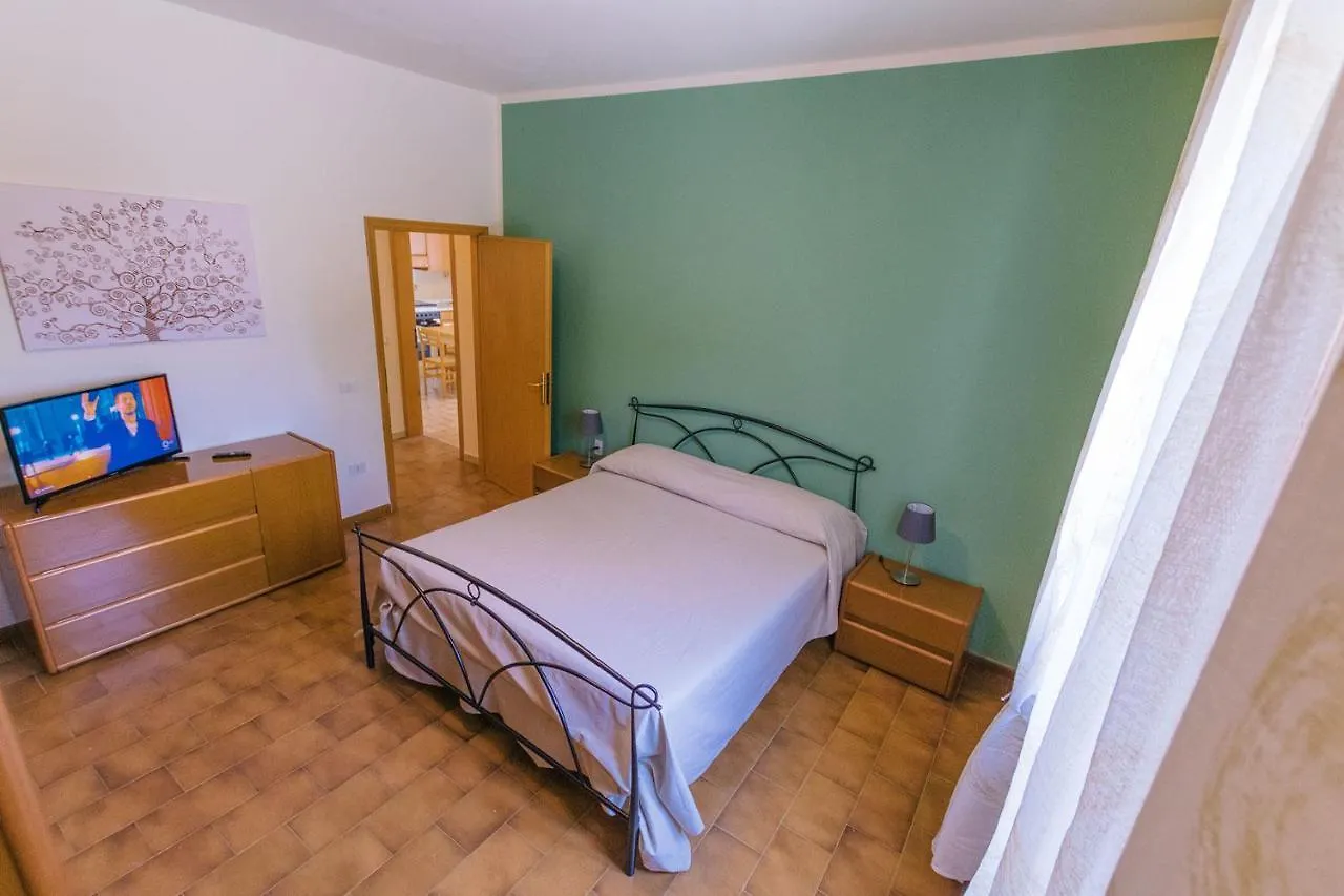 Podere La Vignata Toiano Tatil Evi
